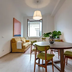  Apartment Cavour By Mamo Italy